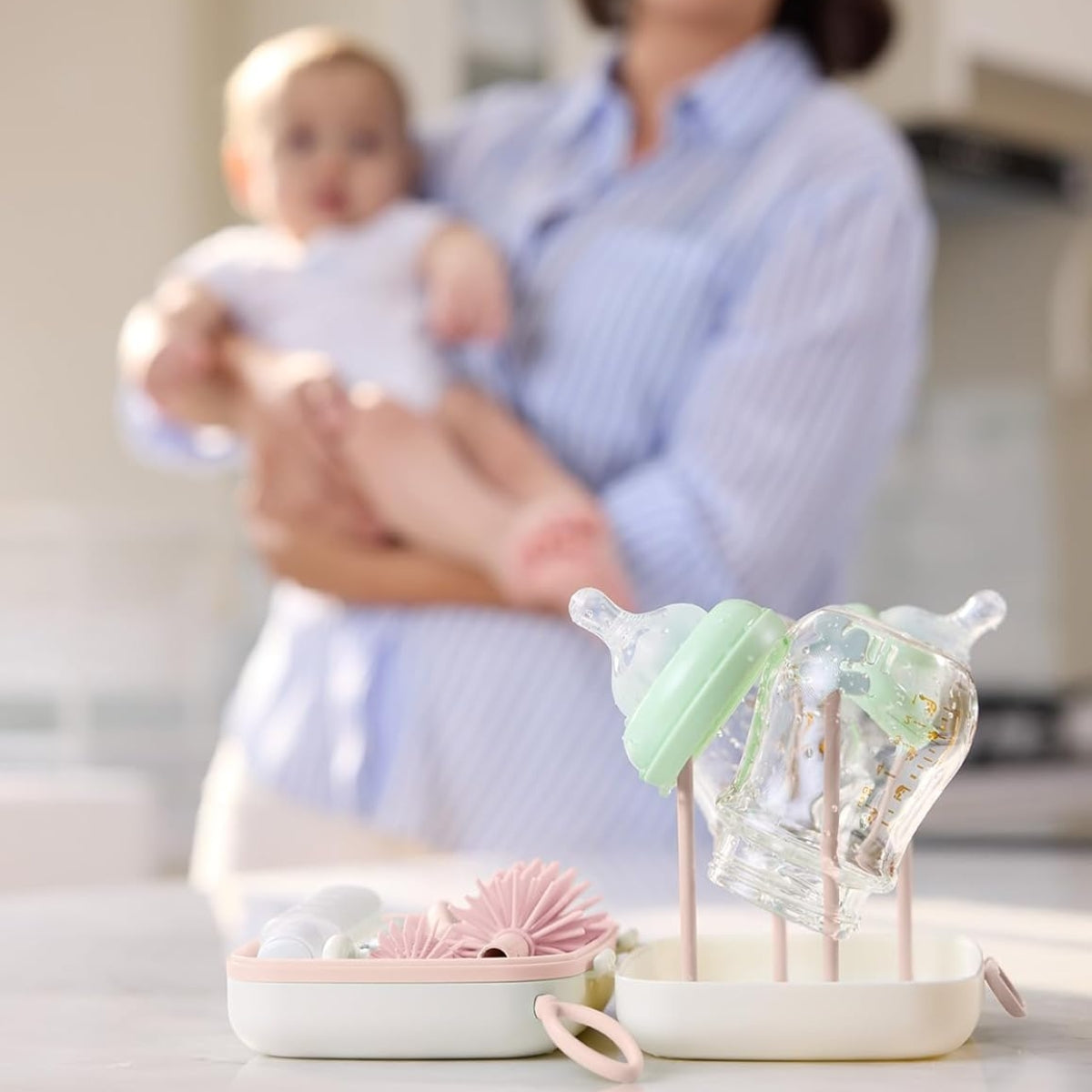 Kit de Higiene Para Mamadeira Momcozy Clássico 7 em 1 Pink