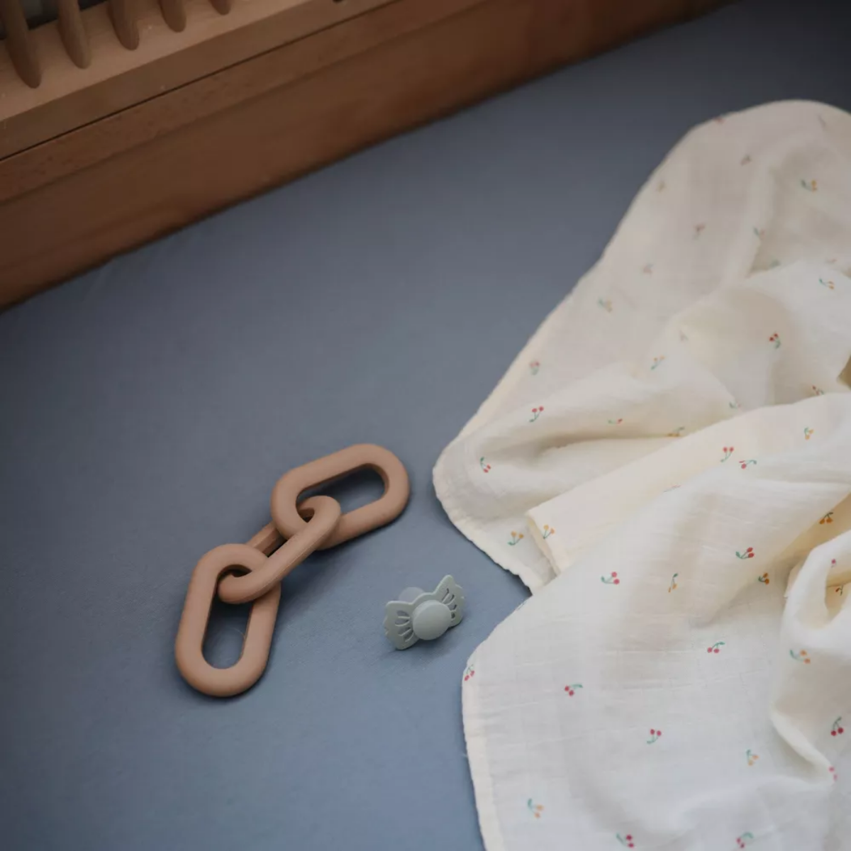 Kit De Chupetas Simétricas Lucky Mushie 6-18M Sage e Silver Gray