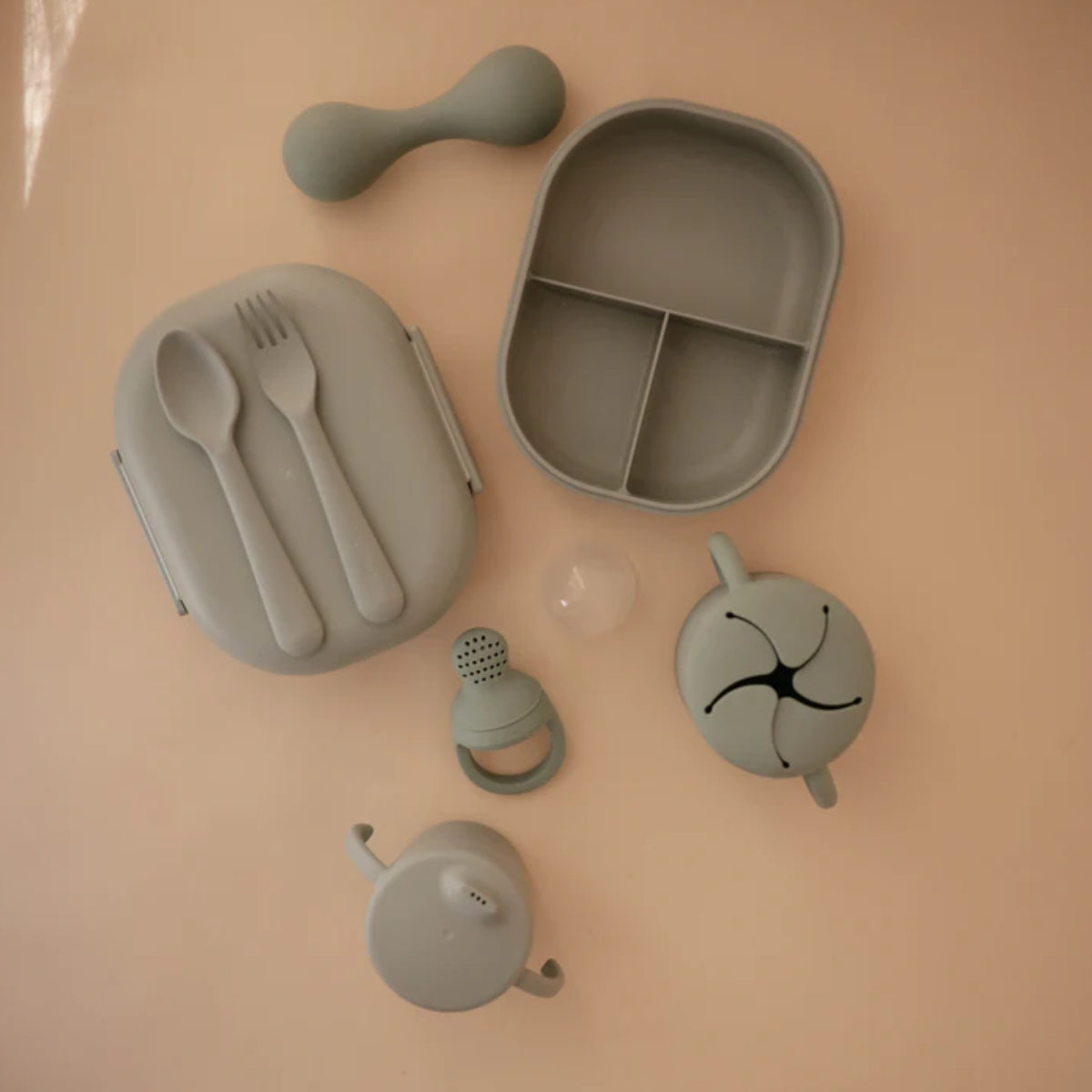 Copo de Treinamento Infantil Mushie Sippy Sage