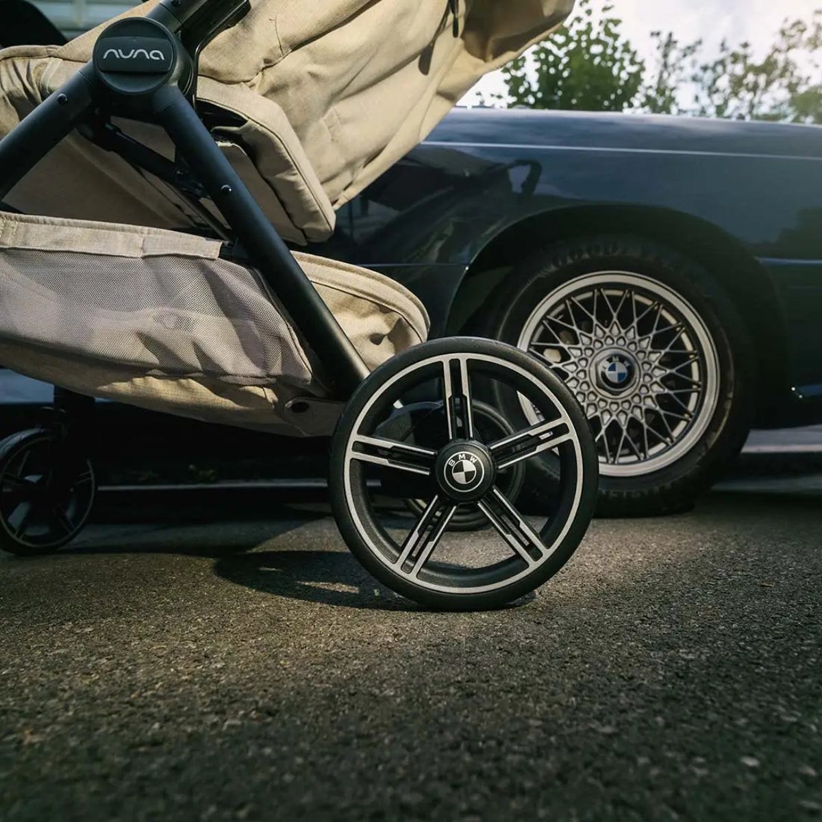 Carrinho de Bebê Nuna Trvl Lx Bmw Mica