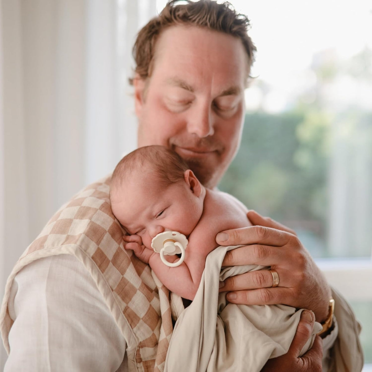 Kit De Chupetas Frigg Mushie Natural Rubber Cinnamon Charm 6 Peças