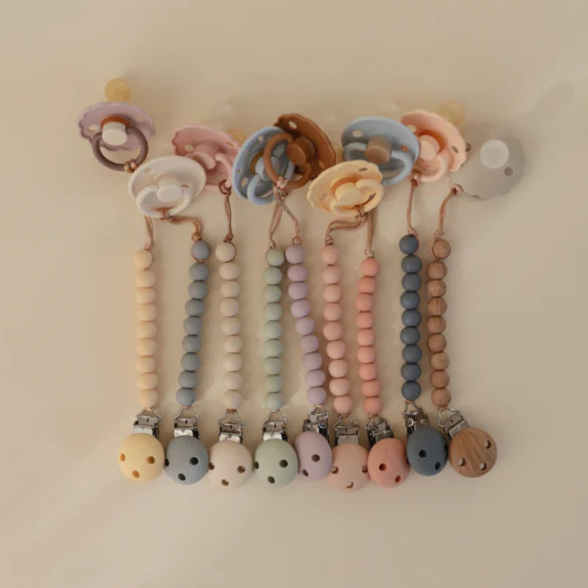 Prendedor De Chupeta Infantil Mushie Hera Faux Wood