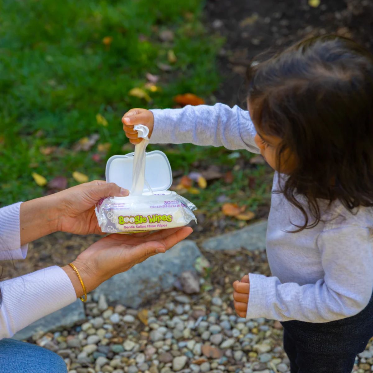 Lenços Umedecidos com Soro Fisiológico para Nariz do Bebê Boogie Wipes Eucalipto 30 Unidades