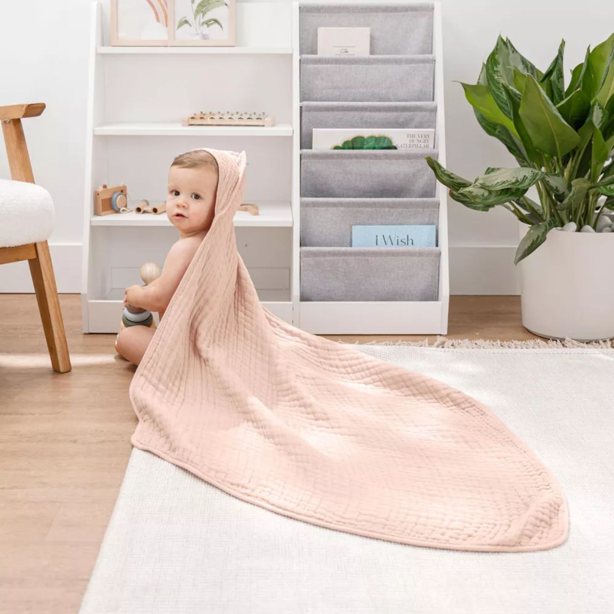 Comfy Cubs Hooded Baby Towel 2 pack 100% Muslin Cotton - Blush on Luna Baby Store Miami