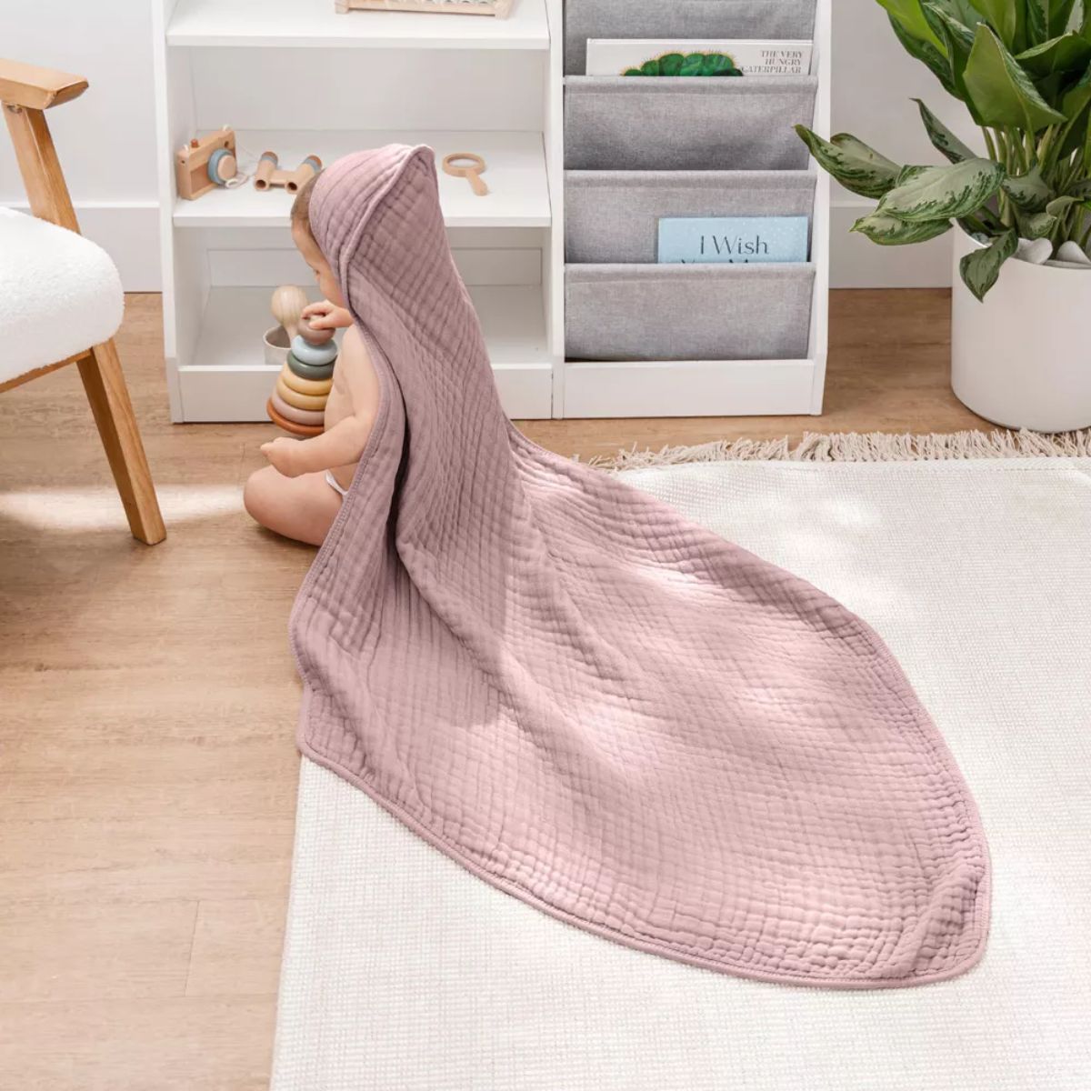 Comfy Cubs Hooded Baby Towel 2 pack 100% Muslin Cotton - Mauve on Luna Baby Store Miami