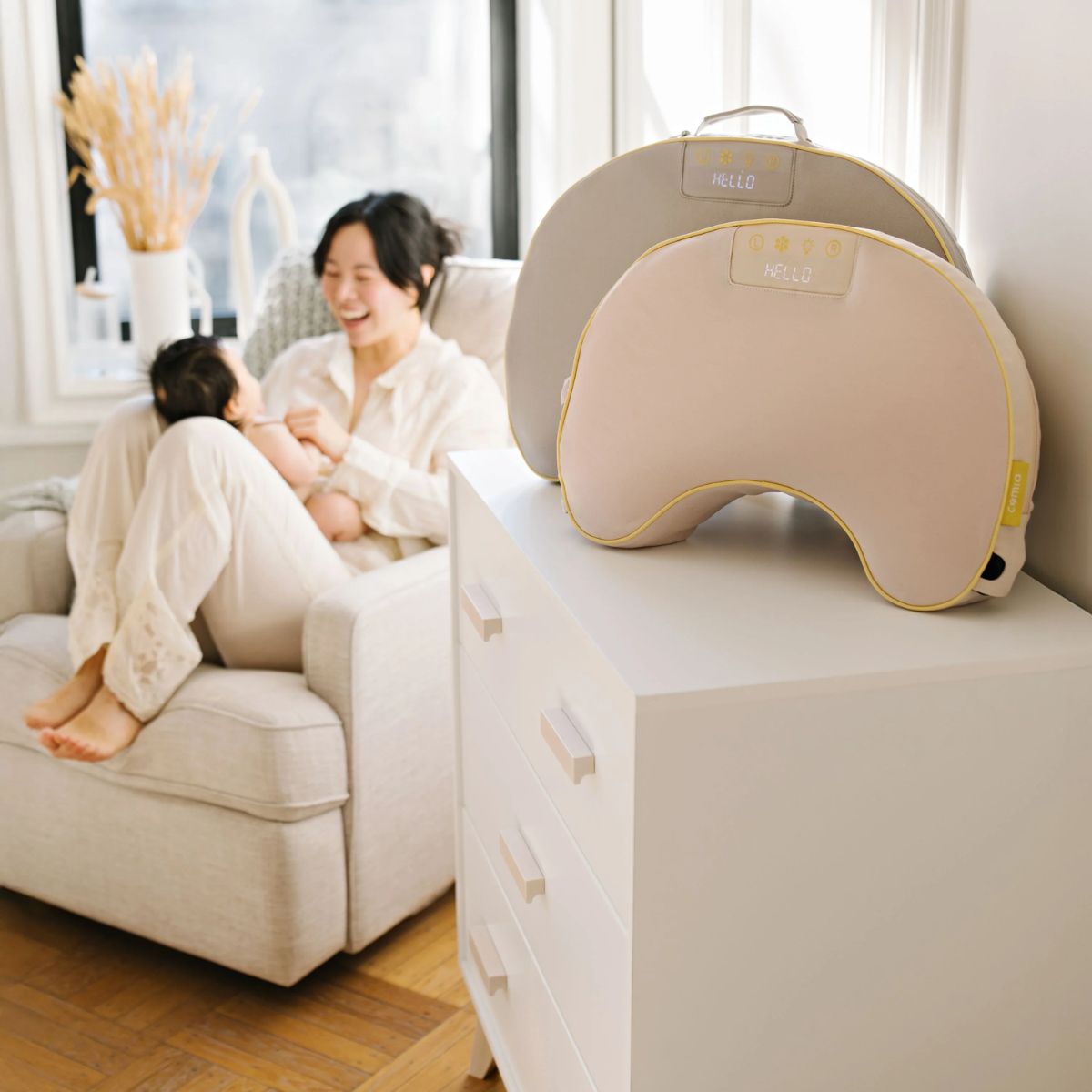 Comia Halo Smart Nursing Pillow