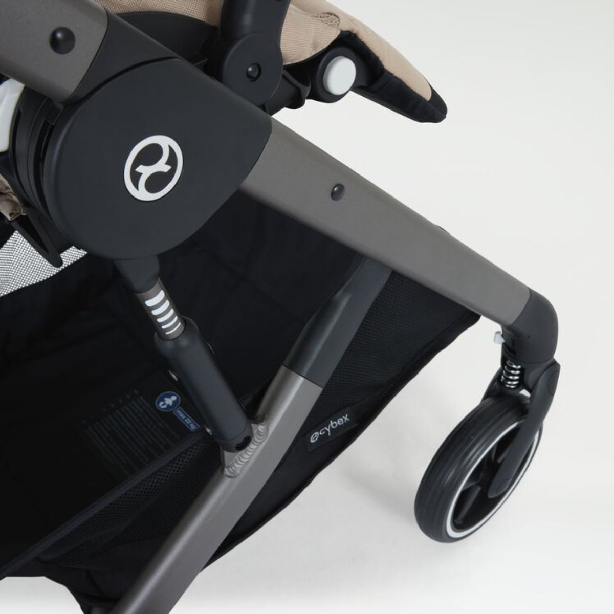 Carrinho De Bebê Cybex Balios S Lux Almond Beige (Taupe Frame)

 on Luna Baby Store Miami