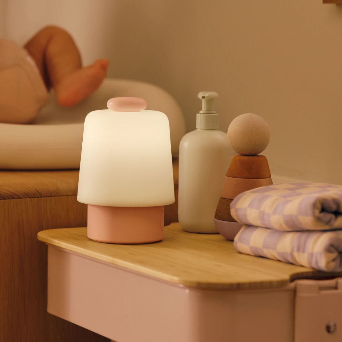 Ruído Branco Infantil Hatch Rest Baby Peach on Luna Baby Store Miami