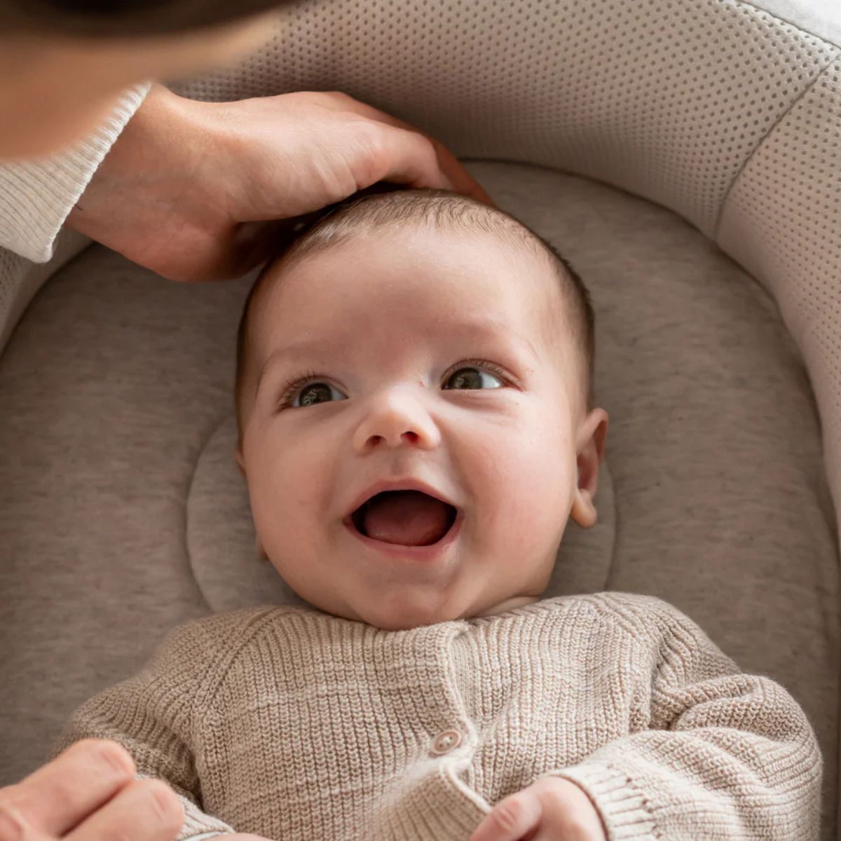 Inglesina Welcome Pod Lounger - Warm Beige on Luna Baby Store Miami