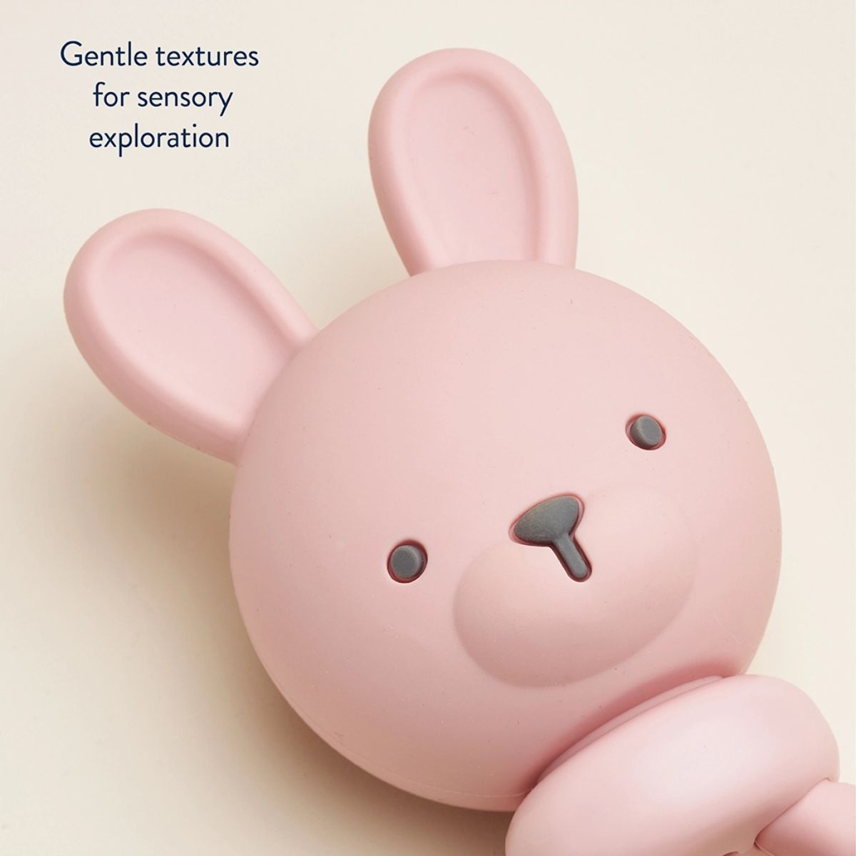 Chocalho Com Mordedor Itzy Ritzy Sweetie Rattle Bunny