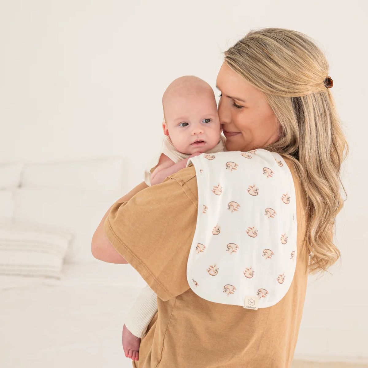 KeaBabies 5-Pack Softe Muslin Burp Cloths Soft White on Luna Baby Store Miami
