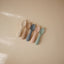 Kit de Colheres Para Bebês Mushie Cambridge Blue e Shifting Sand on Luna Baby Store Miami