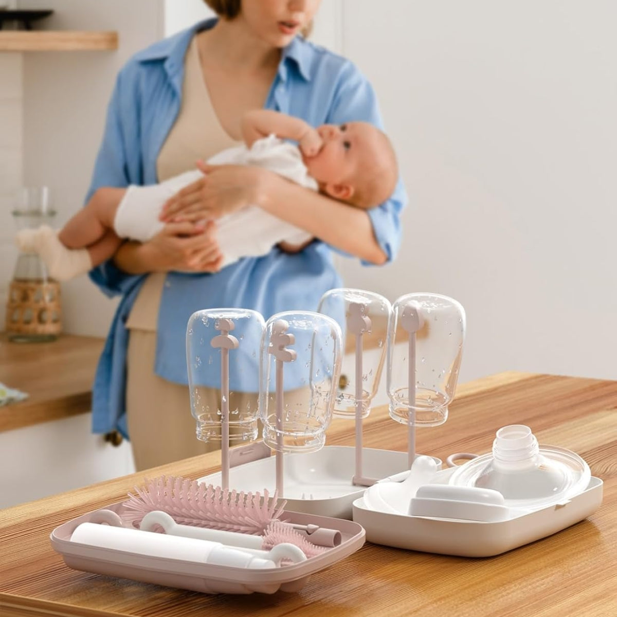 Kit de Higiene Para Mamadeira Momcozy Clássico 7 em 1 Pink