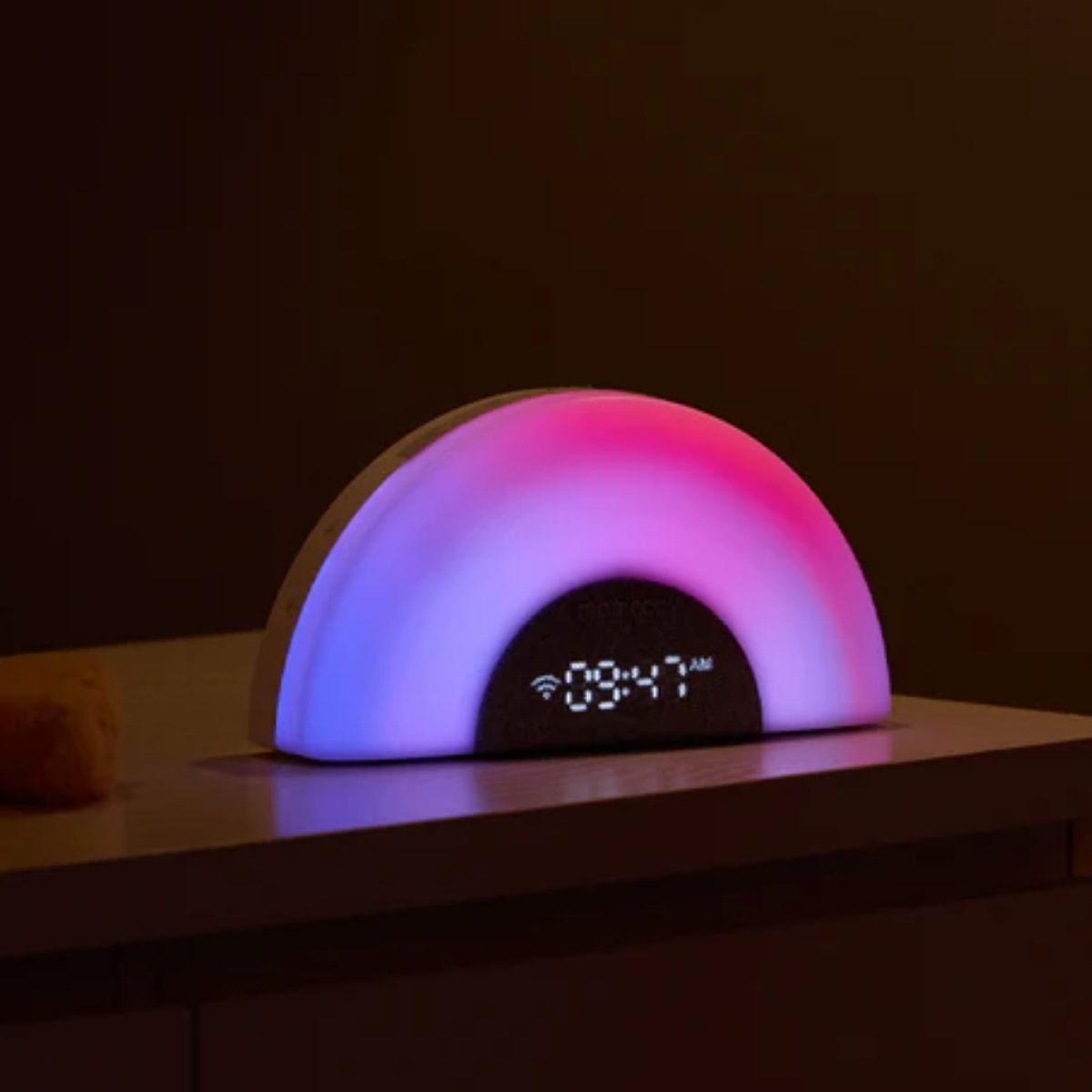 Ruído Branco Infantil Momcozy DreamSync Tech Rainbow