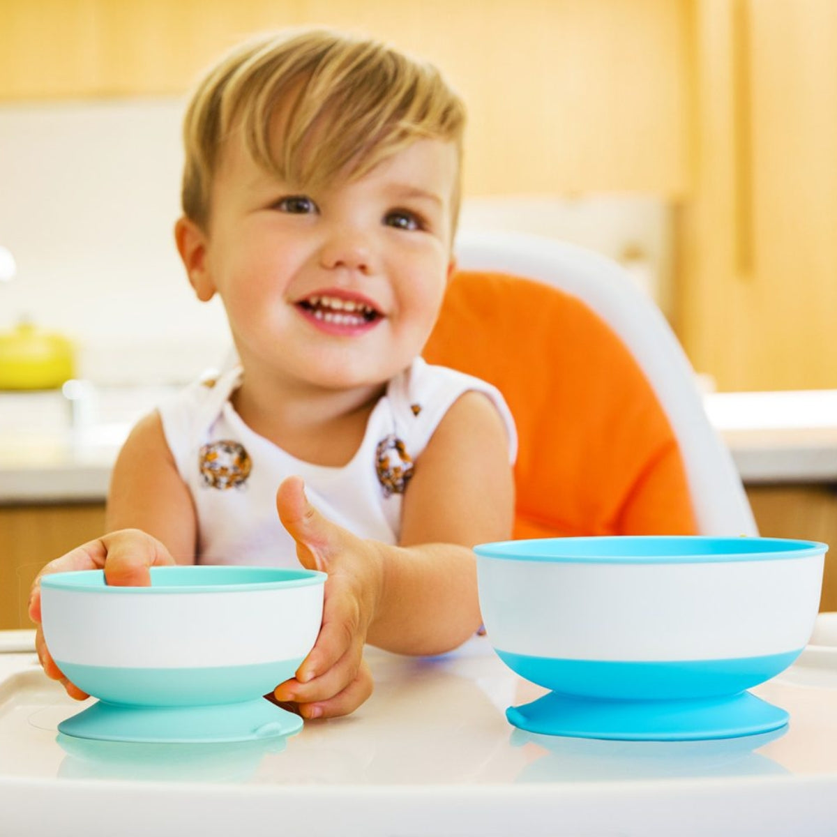 Munchkin Stay Put Suction Bowls & Lids