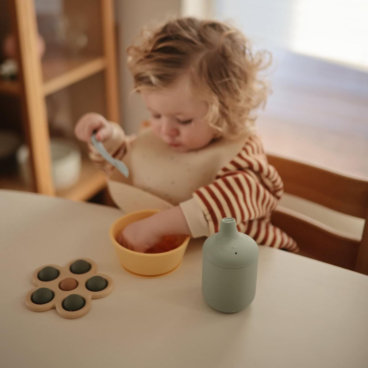 Mushie Baby Sippy Cup - Soft Lilac on Luna Baby Store Miami