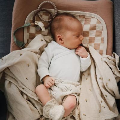 Mushie FRIGG Lucky Symmetrical Pacifier set (6-18M) - Sage/Silver Gray