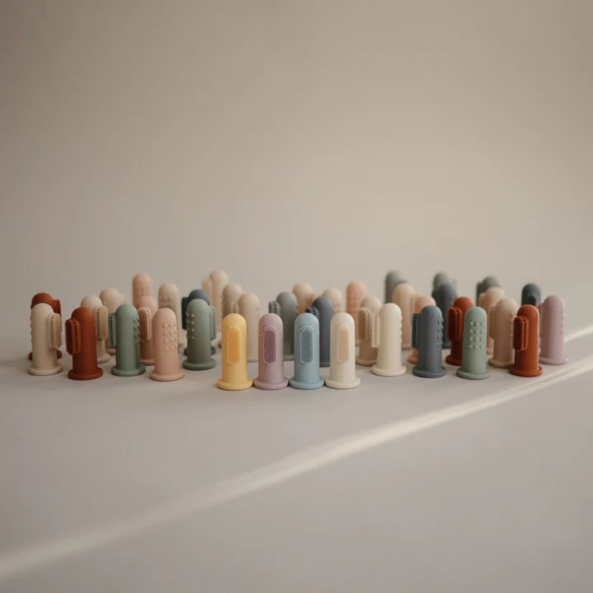 Kit de Escovas Dededeiras Mushie Clay/Shifting Sand