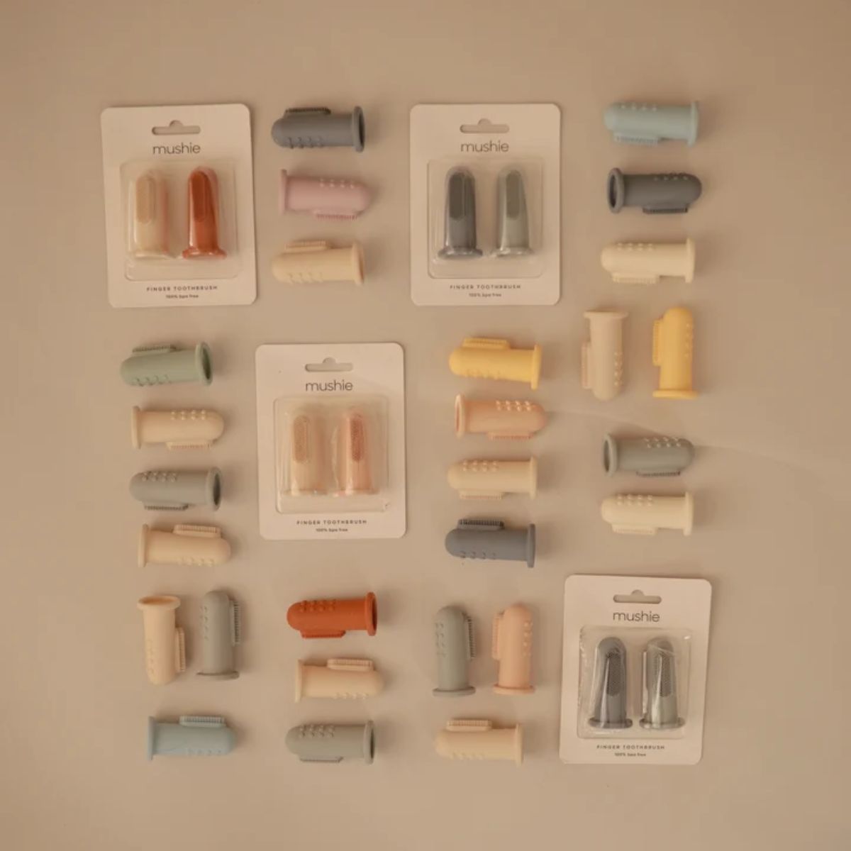 Kit de Escovas Dededeiras Mushie Soft Lilac / Ivory on Luna Baby Store Miami