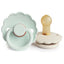 Kit De Chupetas Frigg Daisy Natural Mushie Seafoam E Cream - 0-6M on Luna Baby Store Miami