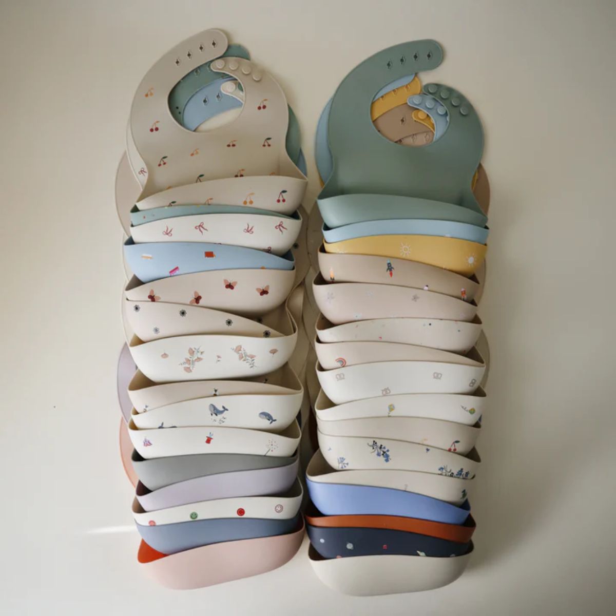 Babador De Silicone Infantil Mushie Fairy Mice on Luna Baby Store Miami