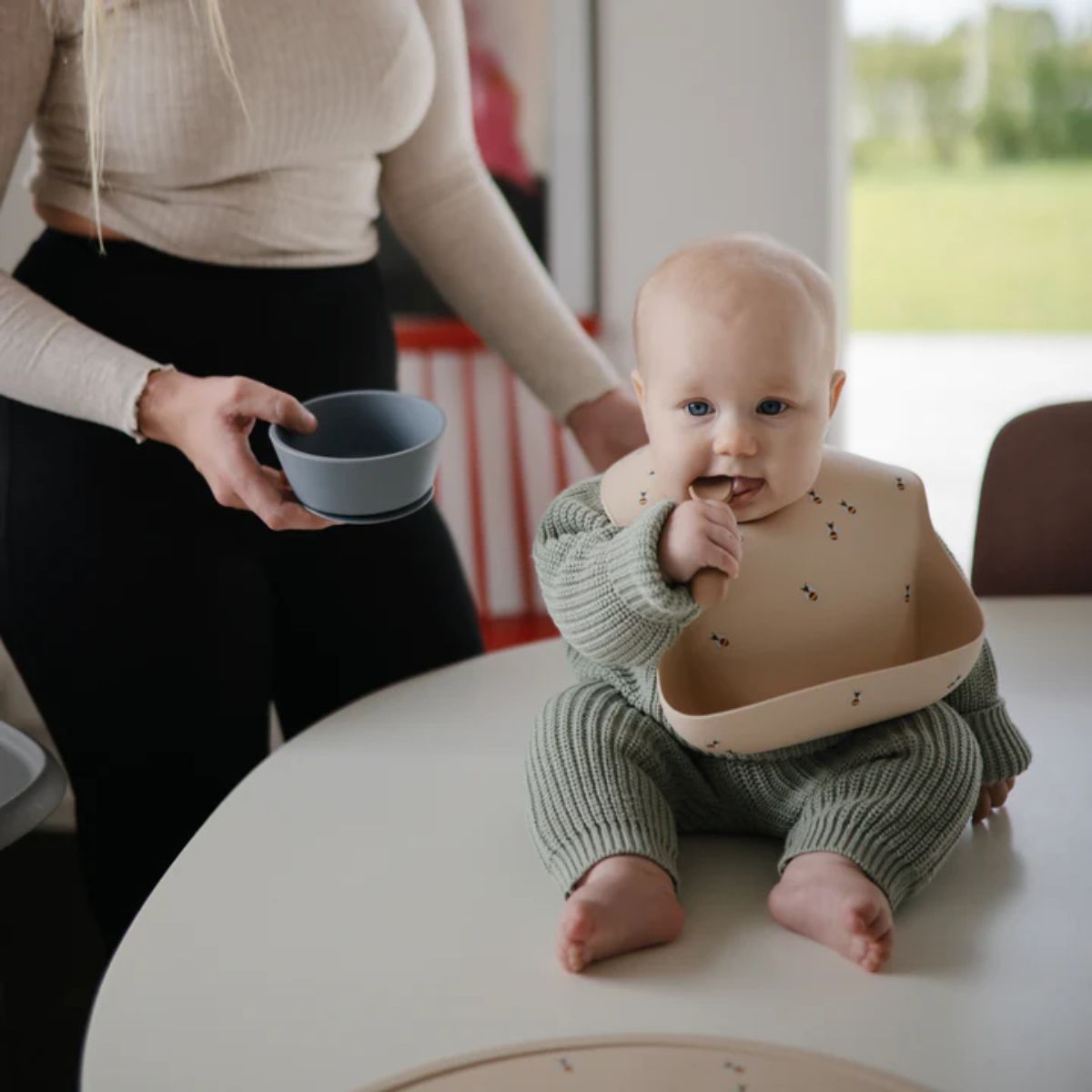 Babador De Silicone Infantil Mushie Silver Sage on Luna Baby Store Miami