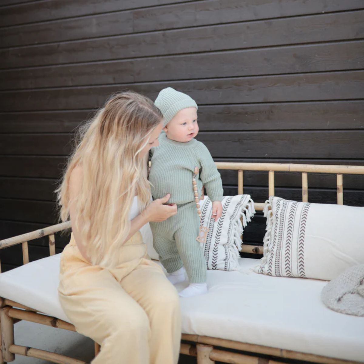 Prendedor De Chupeta Infantil Mushie Luna Faux Wood on Luna Baby Store Miami