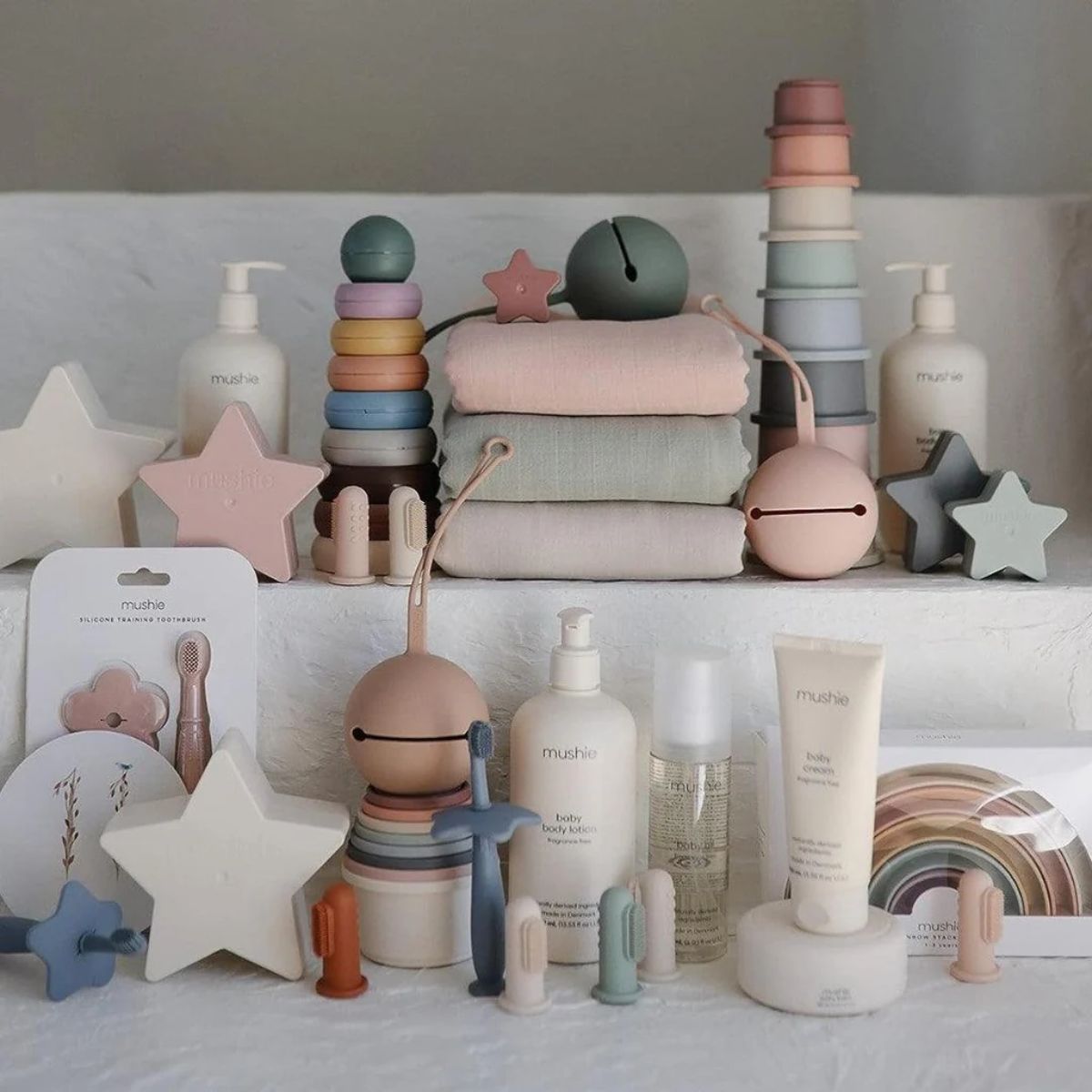 Porta Chupeta Infantil Mushie Cloudy Mauve