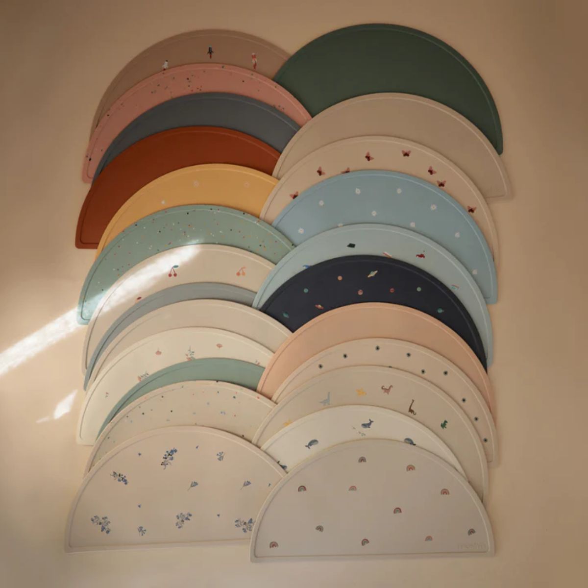 Mushie Silicone Placemat - Dried Thyme on Luna Baby Store Miami