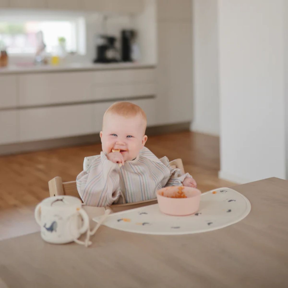 Tigela de Sucção Infantil Mushie Blush