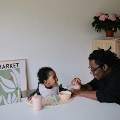 Tigela de Sucção Infantil Mushie Blush