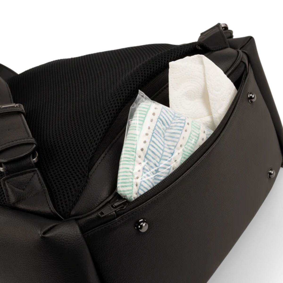 Bolsa Maternidade Nuna Essential Bag Caviar on Luna Baby Store Miami