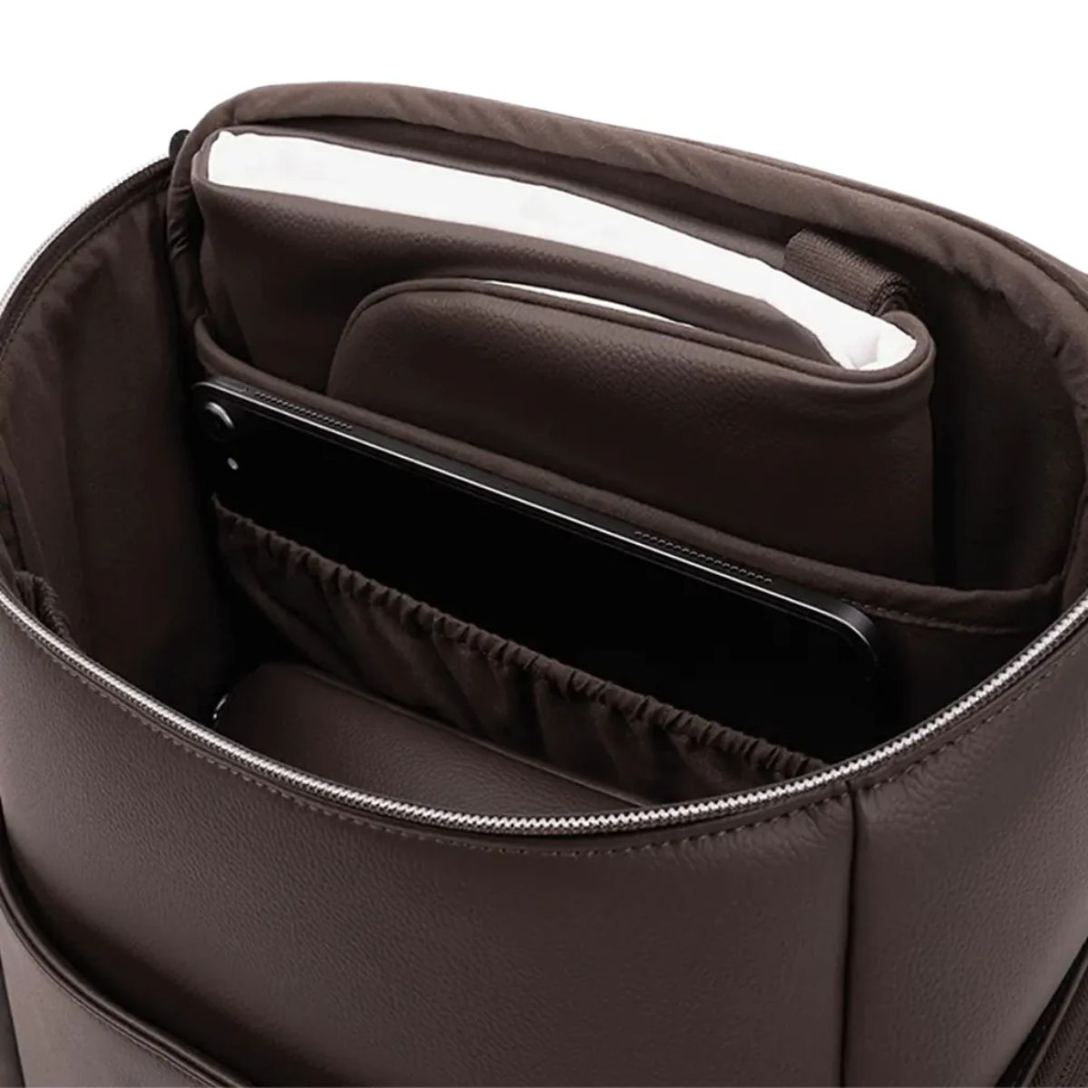 Bolsa Maternidade Nuna Essential Bag Cocoa on Luna Baby Store Miami