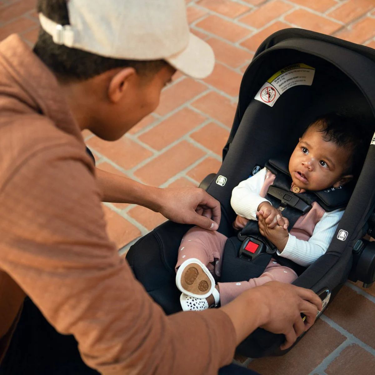 Bebê Conforto Nuna Pipa Aire RX + Base RELX Caviar e Chocolate

