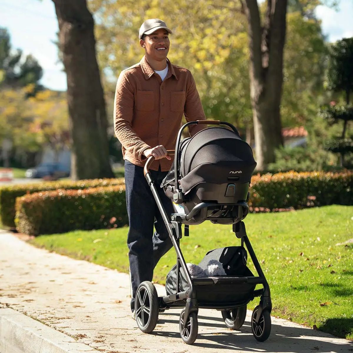 Nuna Pipa Aire + Pipa Series Base - Cedar