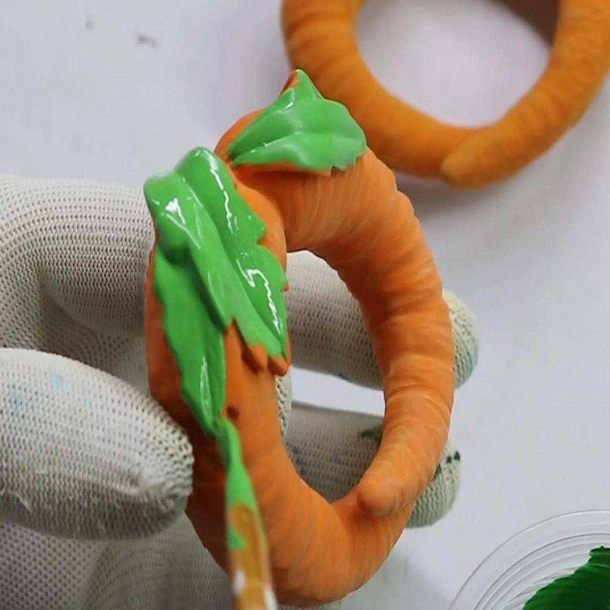 Olí & Carol Veggie Teether - Cathy The Carrot