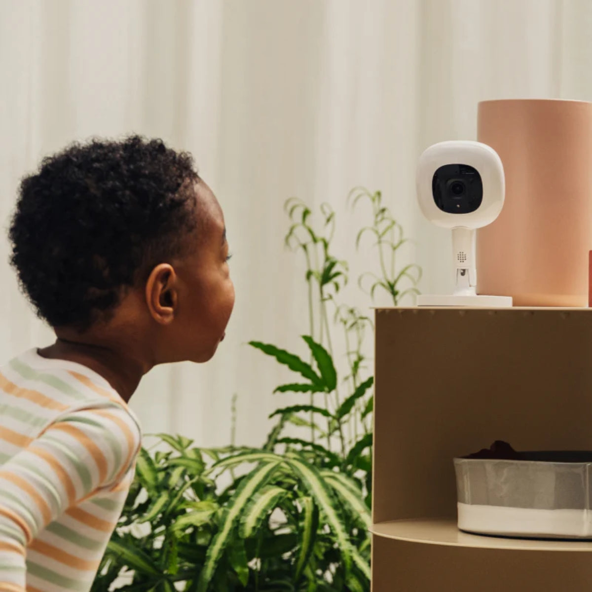 Monitor de bebê inteligente Nanit Pro e suporte flexível - Branco on Luna Baby Store Miami