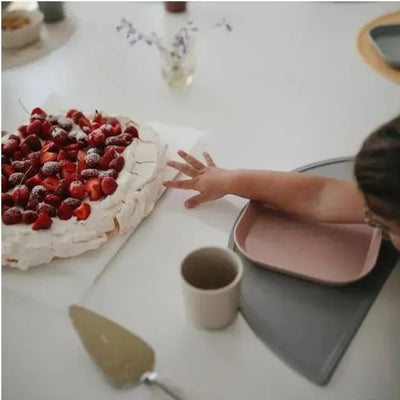 Kit de Pratos Infantil Mushie Blush