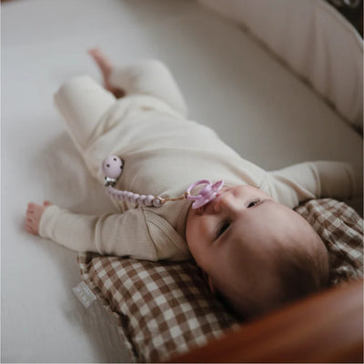 Mushie Silicone Pacifier Clip | Hera Soft Lilac