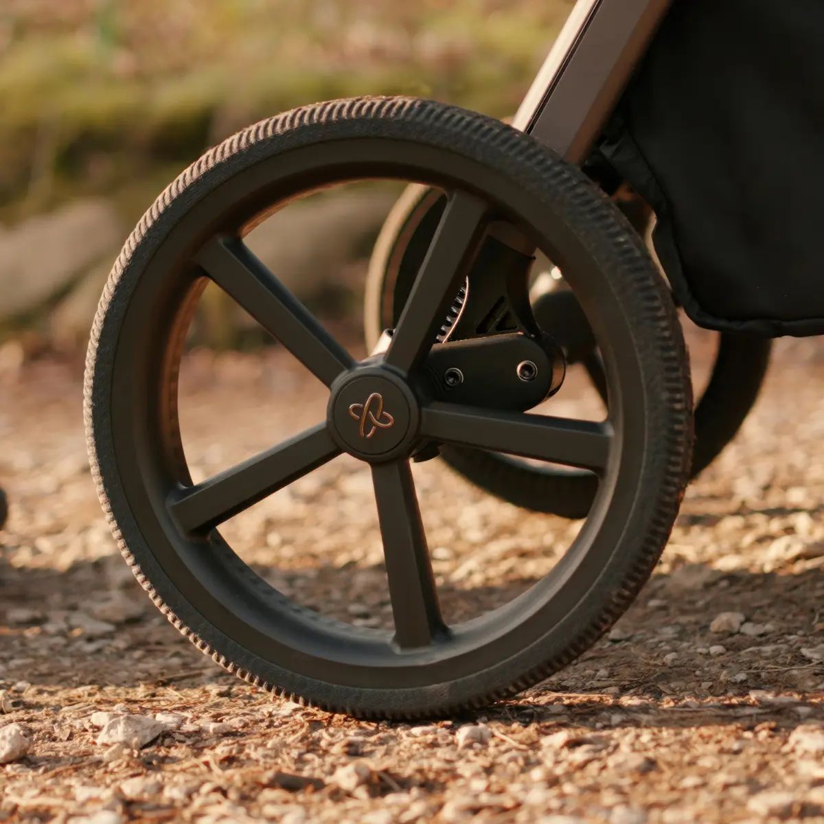 Silver Cross Cove 2 Full-Size All-Terrain Stroller - Onyx on Luna Baby Store Miami