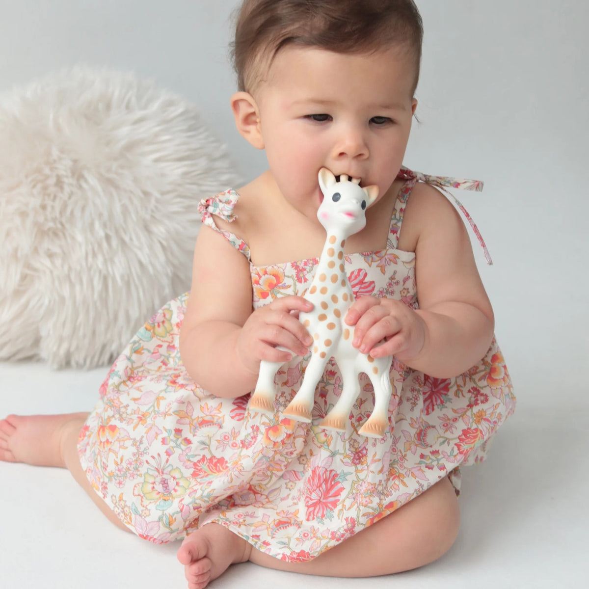 Sophie la Girafe Baby Teether, Safari Gift Box