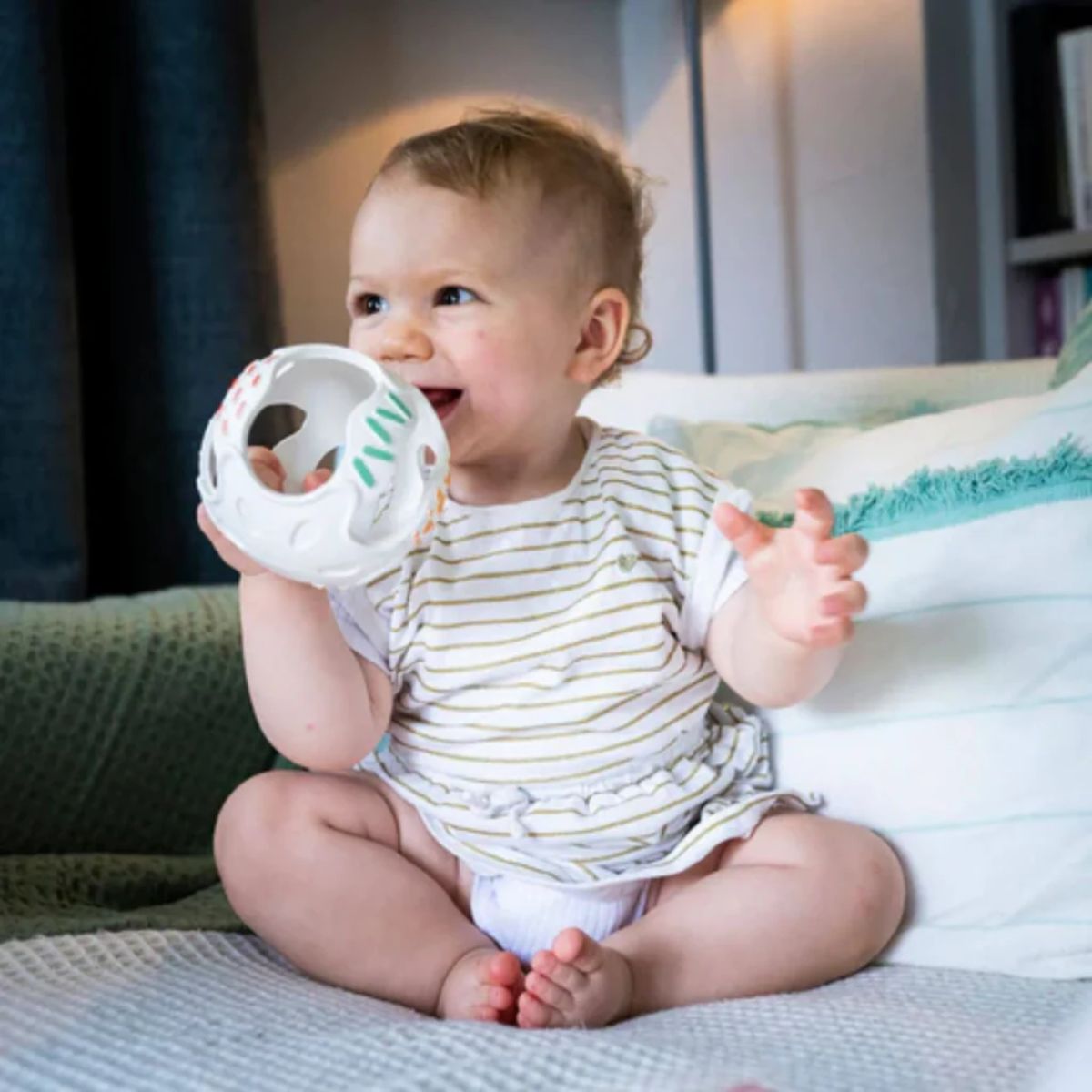 Bola Sensorial Mordedor Girafa Sophie on Luna Baby Store Miami