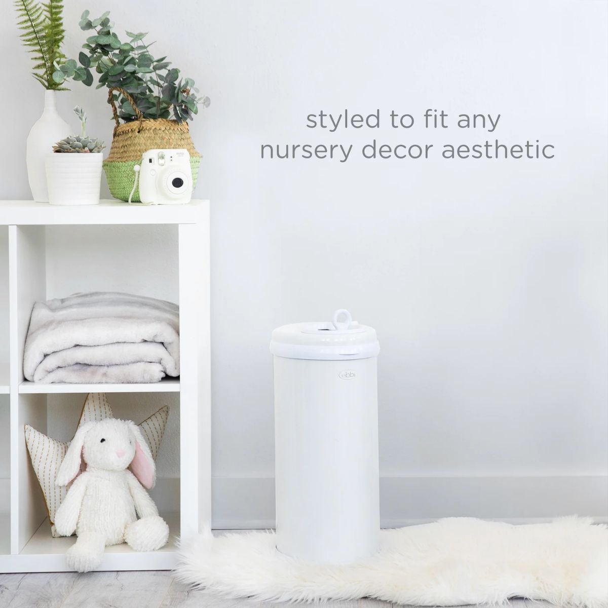 Lixeira Para Fraldas Ubbi em Aço Inoxidável White on Luna Baby Store Miami