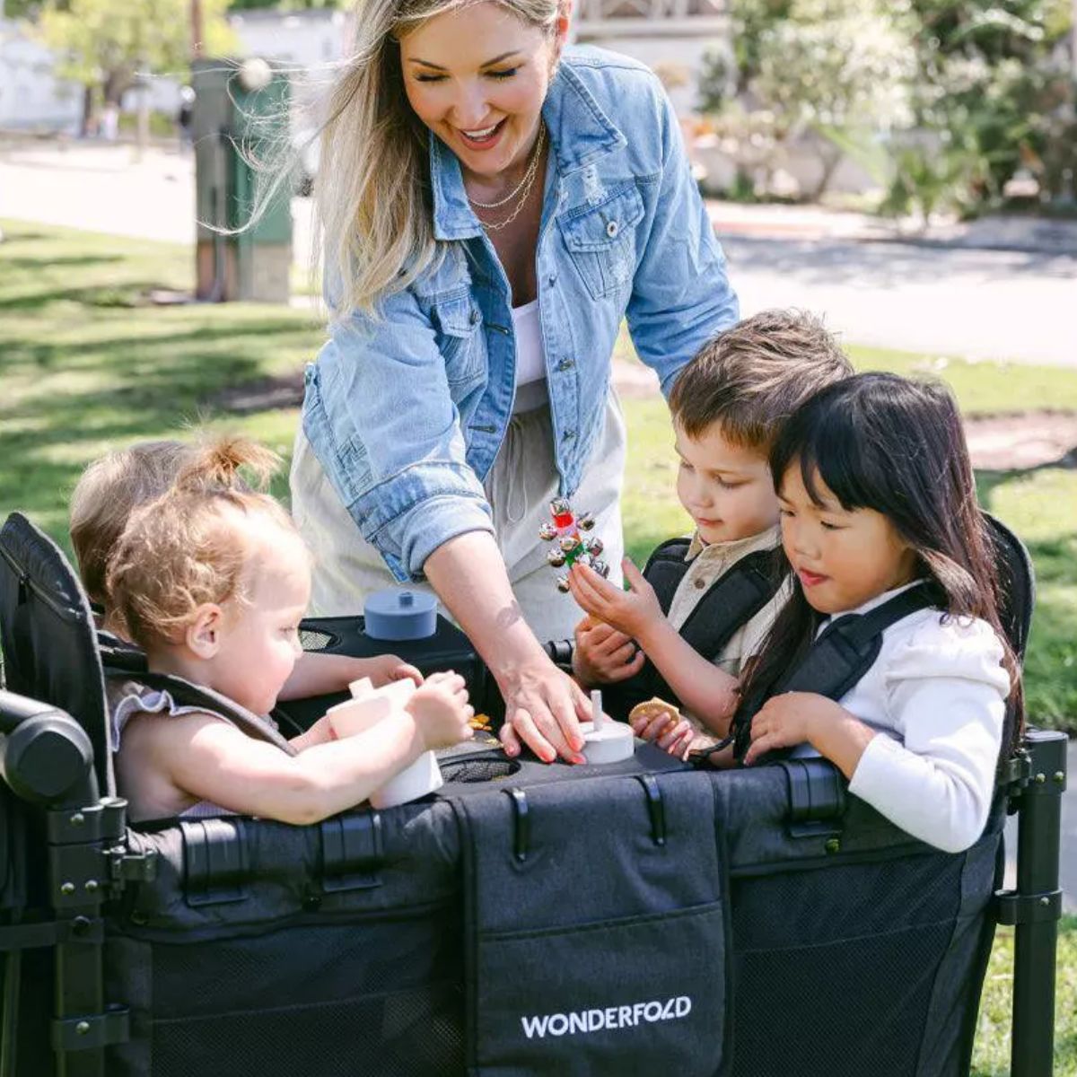 Bandeja Para Lanches WonderFold W4 Flex on Luna Baby Store Miami